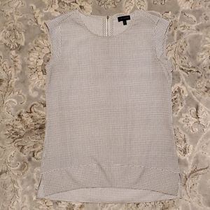 The limited grid print blouse